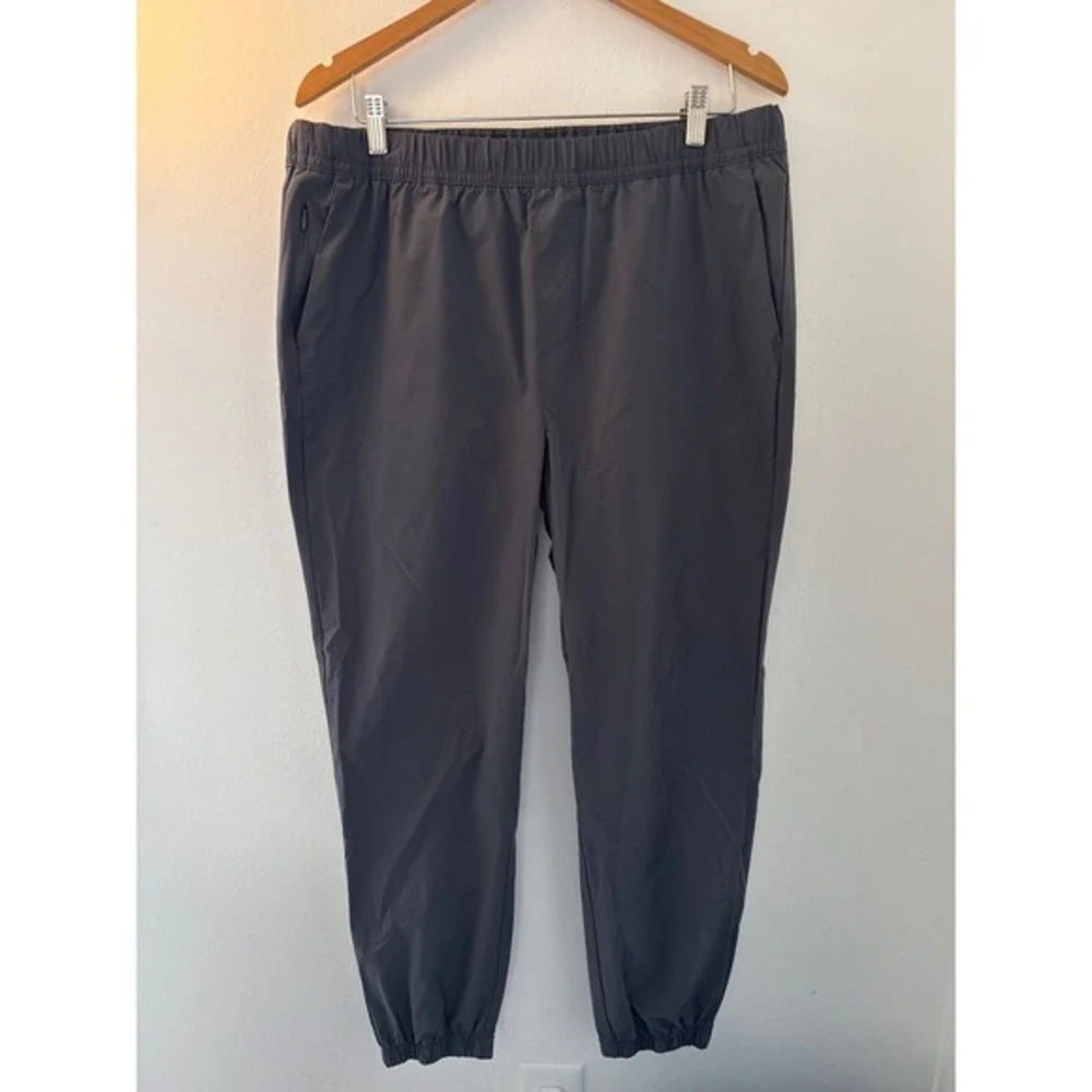 Banana Republic Men's Gray Jogger Pants Size Large 36x28 Athleisure Travel Vacay
